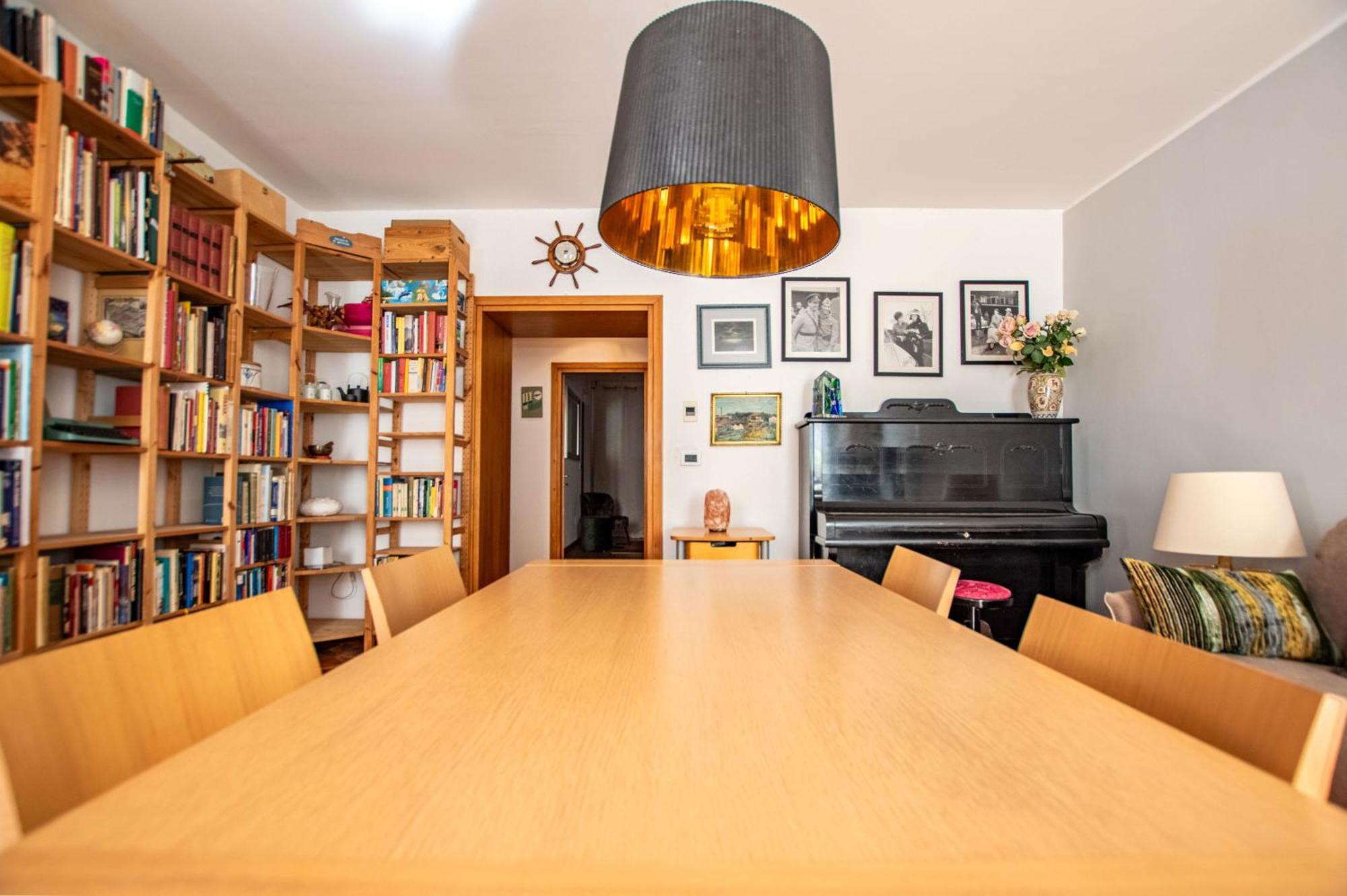 White Tower Guesthouse Триест Экстерьер фото