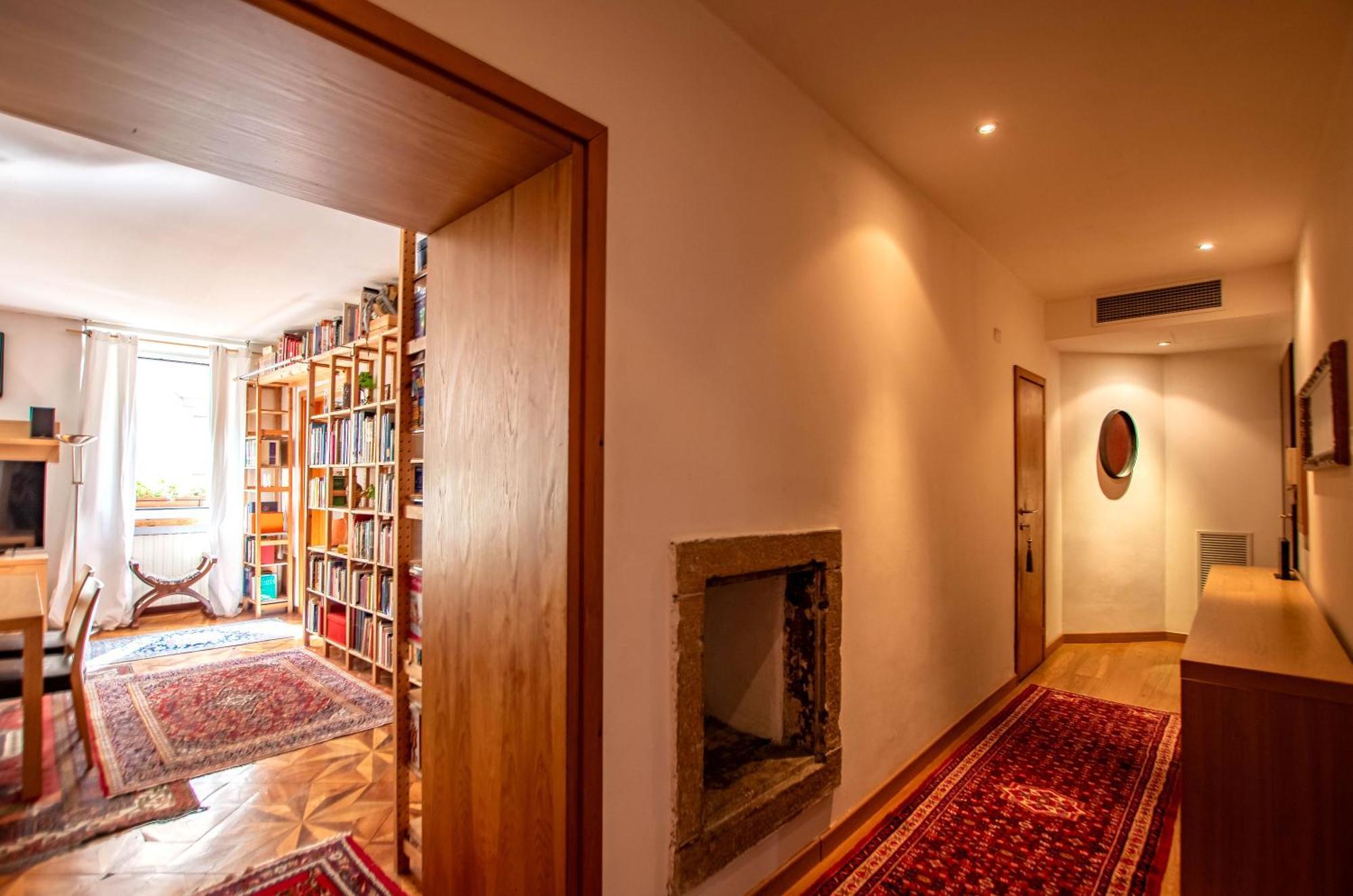 White Tower Guesthouse Триест Экстерьер фото